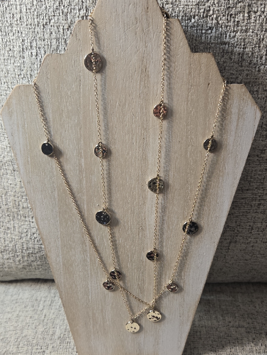 Daisy Fuentes Goldtone Layered Coin Disc Necklace 48 Classy 18$